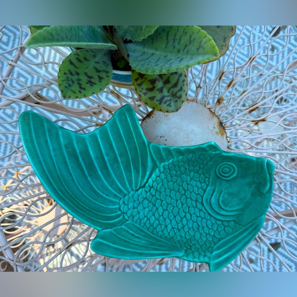 Vintage JAE of California Pottery Aqua Koi Fish Dish,  #145 Dated 1955